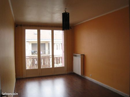 Appartement 3 pièces 60 m² · à Montluçon · 60 m² · 22 000 €