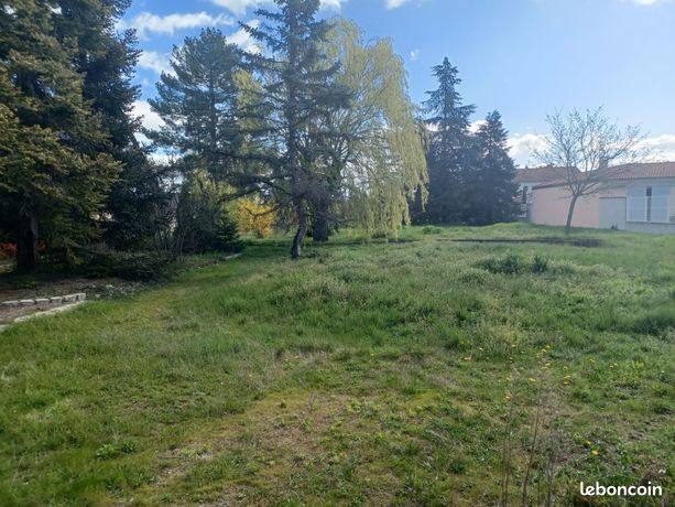 Terrain 724 m² Savigneux