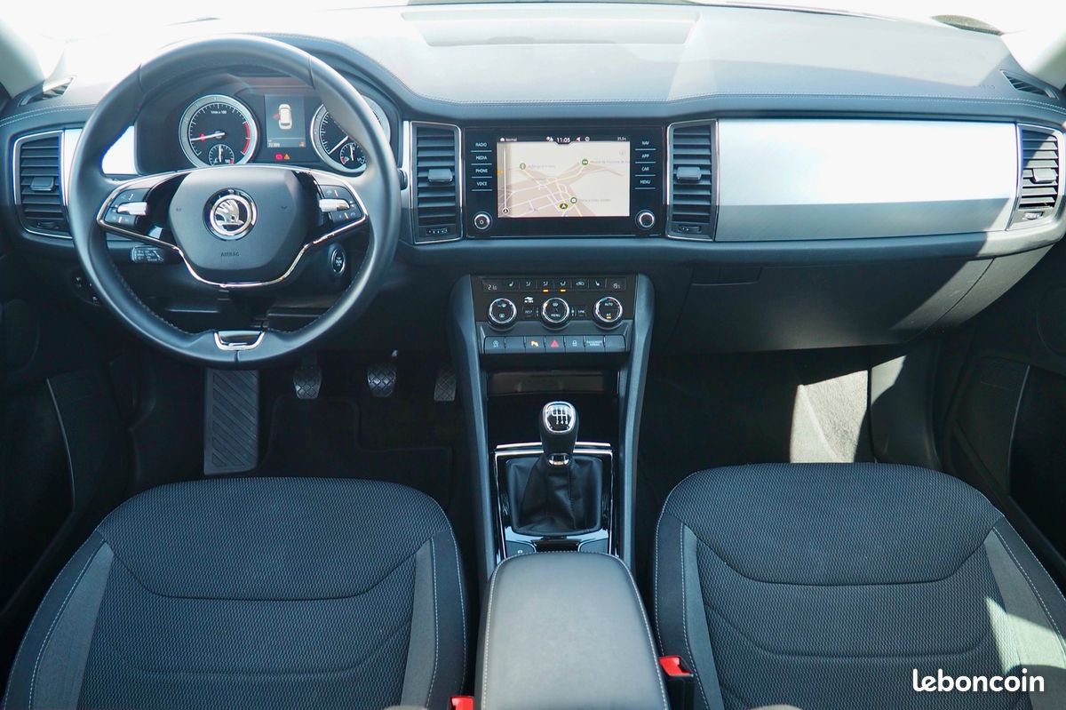 SKODA Kodiaq 1,5 Tsi 150 Ambition + Attelage + Caméra + Full Led + Options, 1ère Main - Garantie 12 mois (image 4)