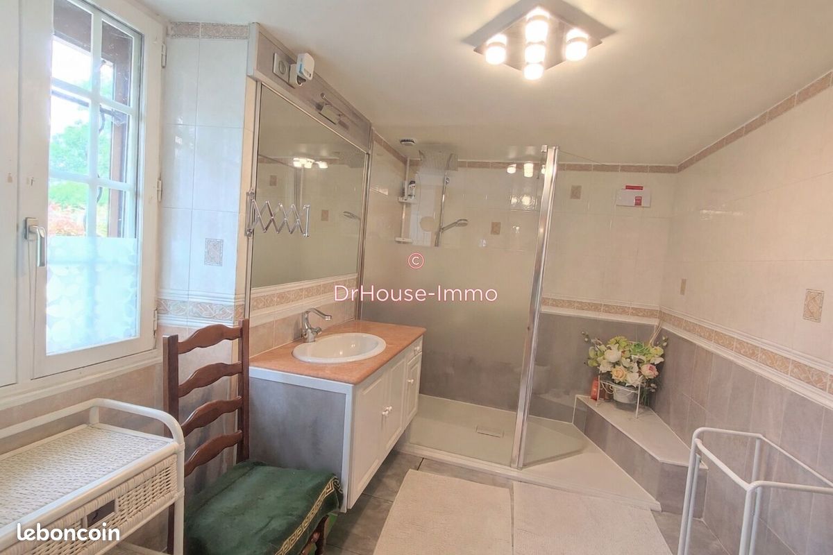 Propriété 6 pièces 133 m² (image 5)