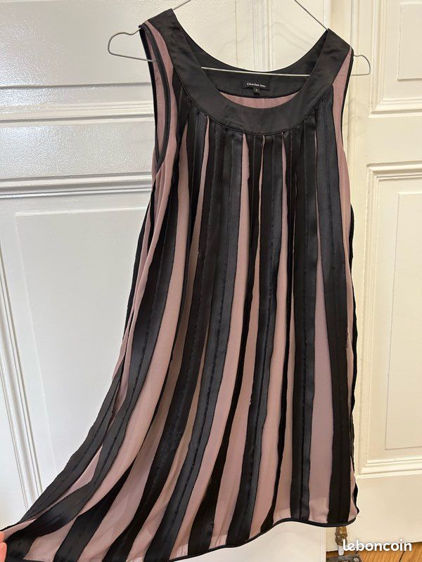 Robe courte fluide soie Calvin Klein Jeans taille 2 (taille 34) (image 5)