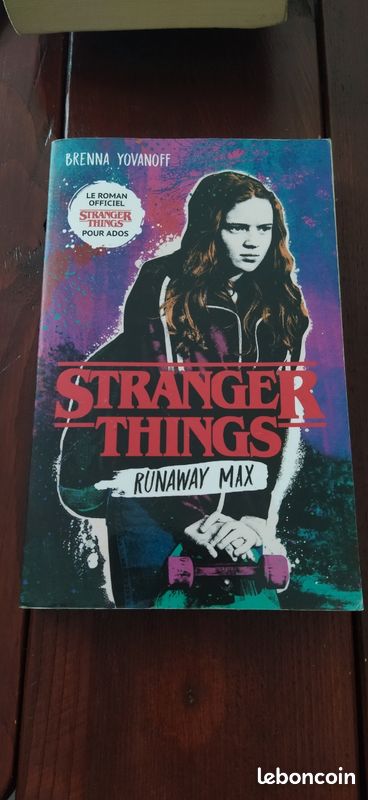 Livre stranger things (image 2)