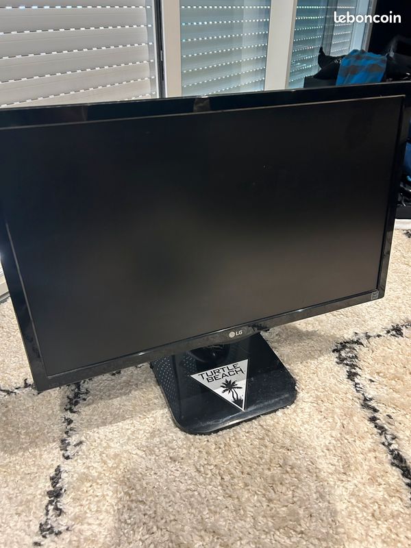 Écran ordinateur LG Full HD 24 pouces (image 1)