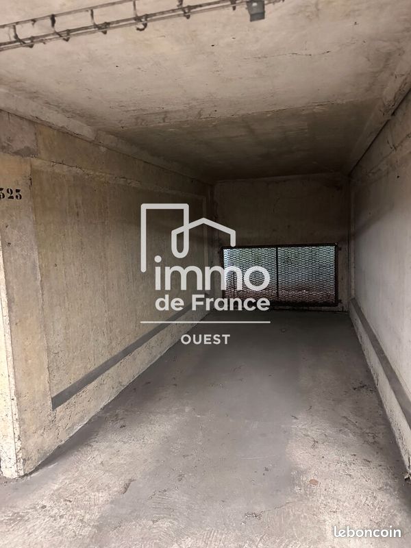 Parking 10 m² · à Angers · 10 m² · 83 €/mois
