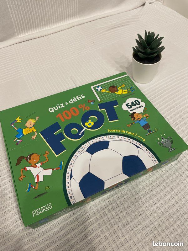 Jeu de société Quizz & défis Foot (image 1)