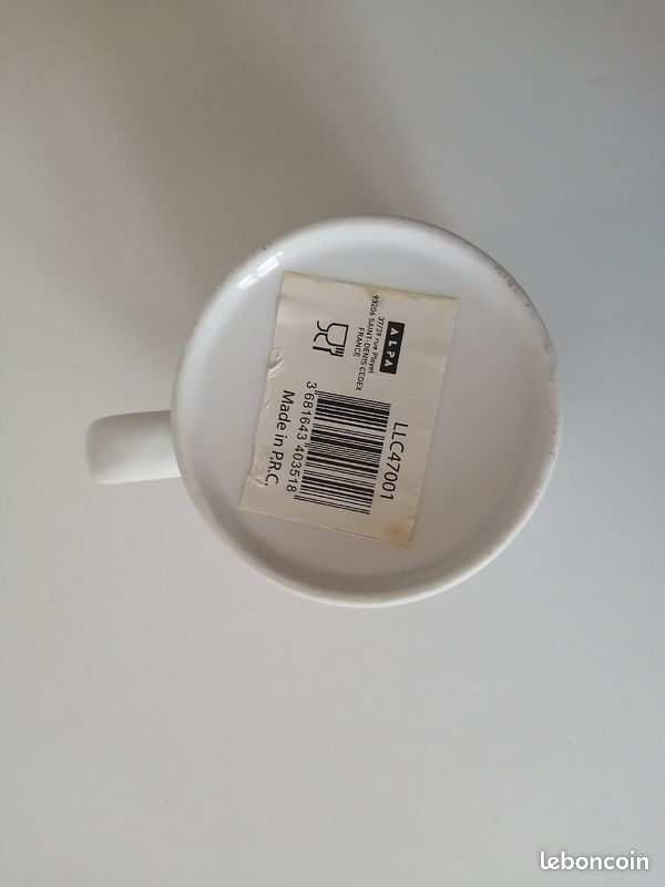 Grosse tasse/ tasse avec ours. Blanc rose et noir/gris. Parfait état (image 9)