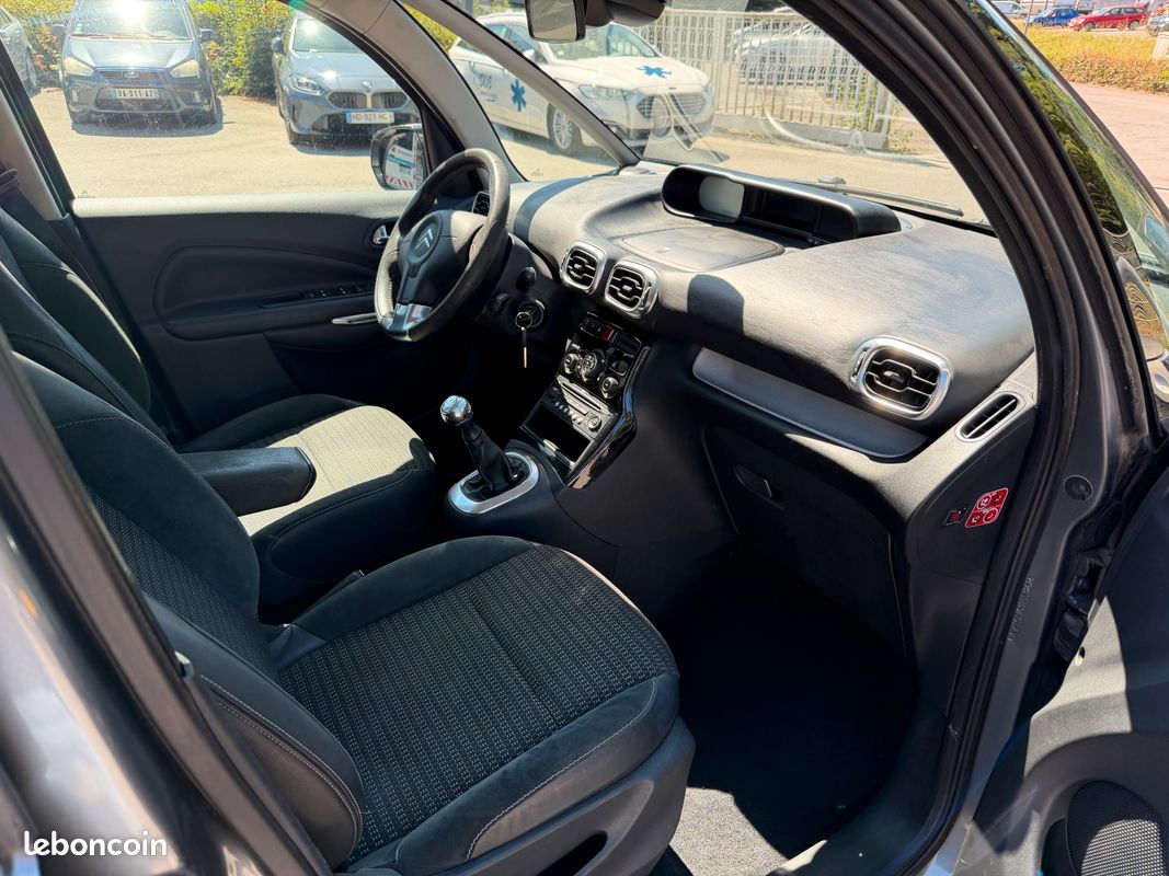 Citroën C3 Picasso 1.6 VTI Exclusive / Moteur à chaîne de distribution (PAS PURETECH) (image 4)