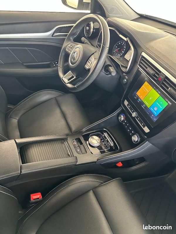 MG ZS EV Luxury 100 % électrique - 1ère main - Toit panoramique - Batterie 88,4% - 2 câbles fournis (image 4)