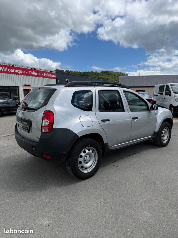DACIA DUSTER 1.5dci 90 1ere main excellent etat faible kilometrage (image 7)