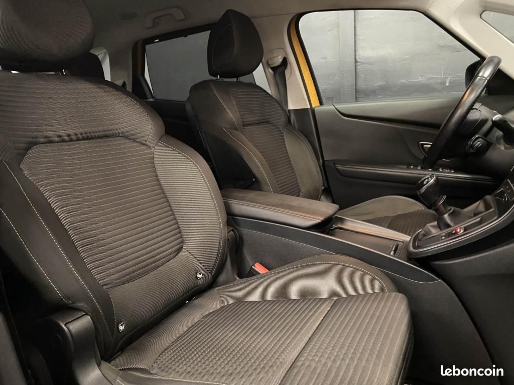RENAULT SCENIC 1.2 TCe 115 Energy ZEN / CAMERA DE RECUL (image 11)