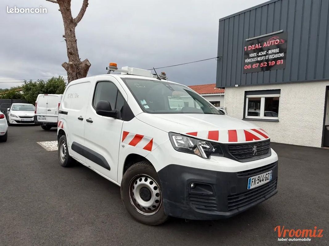 Peugeot Partner BHDI 100 PREMIUM 3Pl. CAMERA+RADAR DITRIB.+CT OK (GALERIE POSSIBLE) 1ermain 2021 (image 2)
