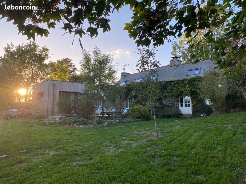 Maison 5 pièces 115 m² · à Rosnoën · 115 m² · 330 000 €