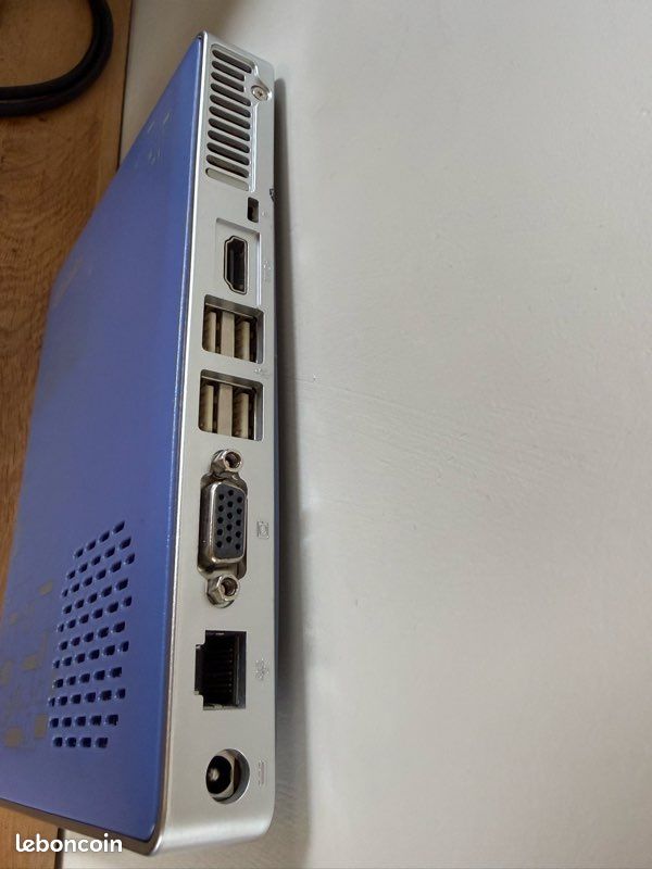 Giada i35v pour pièces avec chargeur 🔌 (image 2)