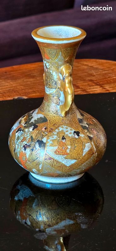 Paire De Vases Satsuma Japonais - Porcelaine émaillée XIXe-XXe Siècle - Avec Marques Sur La Base