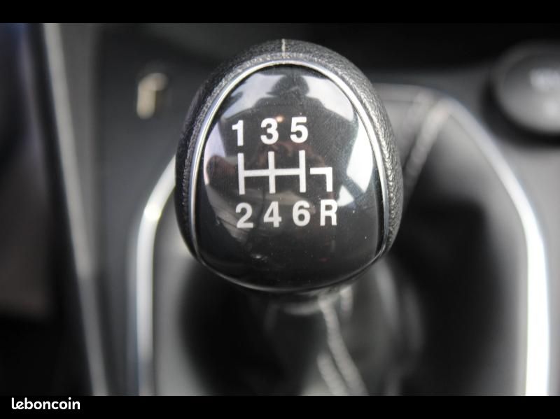 Ford Fiesta 1.0 Flexifuel 95ch Titanium Business 5p (image 14)