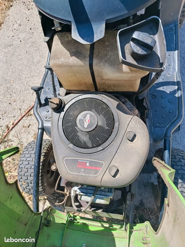 Tracteur tondeuse VIKING MT 5097 – Hydrostatique – Moteur récent (image 3)