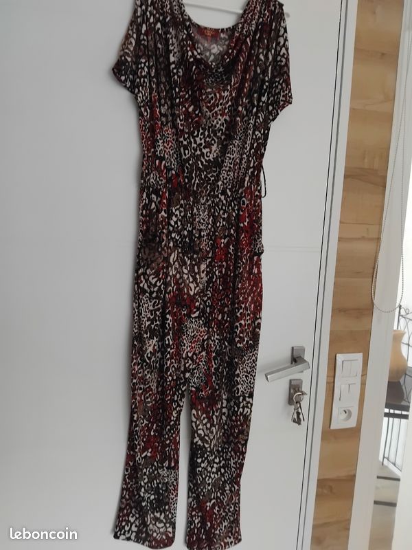 Combi femme tbe marque fifilles paris 2 poches taille unique (image 1)