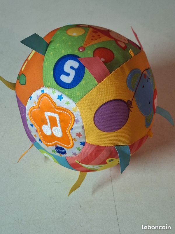 Jouet d'éveil pour enfant (image 1)