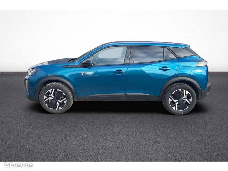 Peugeot 2008 Hybrid 145 e-DCS6 Business (image 4)