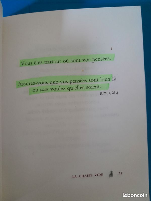 La chaise vide la table ronde (image 3)