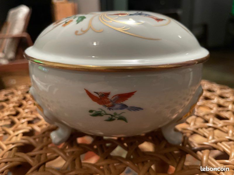 Bonbonnière en porcelaine de limoges diamètre 13 - haut 9 (image 4)