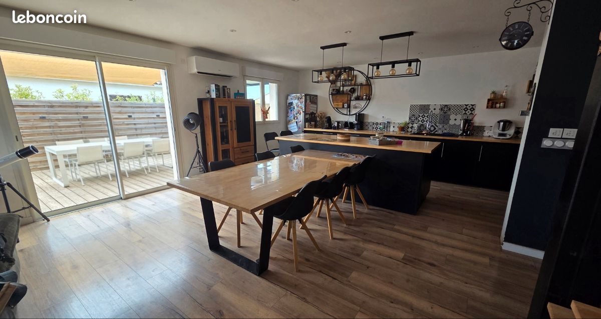 Maison 5 pièces 140 m² · à Gallargues-le-Montueux · 140 m² · 445 000 €