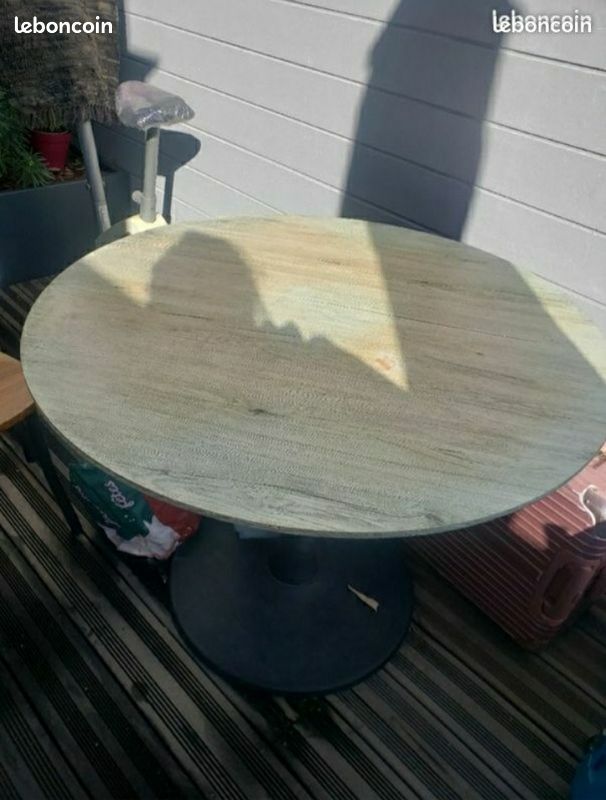 Table ronde intérieur ou extérieur (image 1)