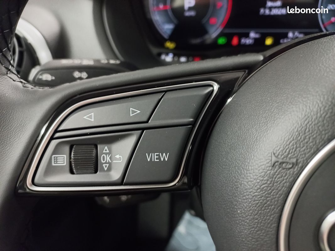 AUDI Q2 35 TFSI 150 S tronic 7 S line (image 13)