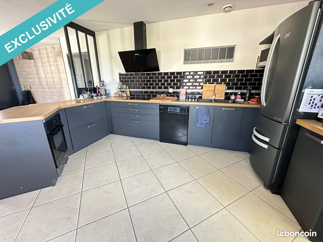 Maison 6 pièces 130 m² - Saint-Rémy 79410 (image 2)