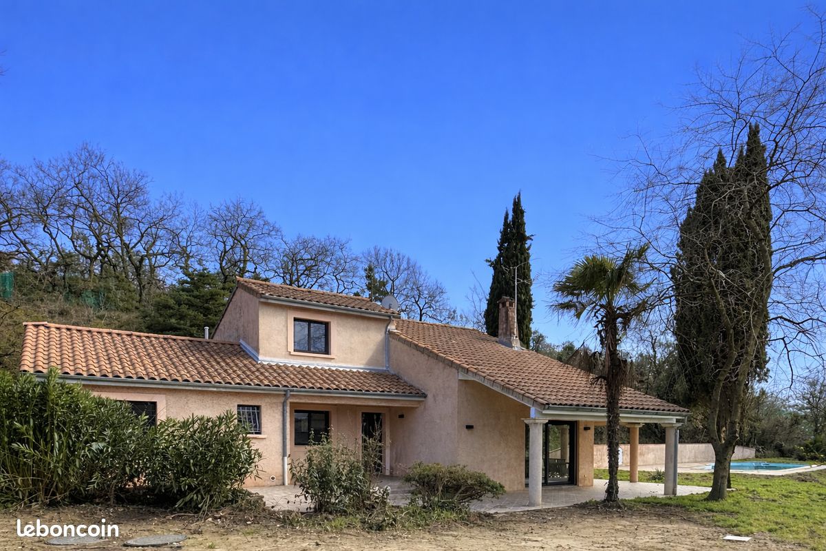 Maison 6 pièces 137 m² · à Génissieux · 137 m² · 449 000 €