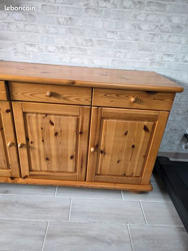 🪵 Buffet en pin massif 150 x 50 cm bon état général (image 2)