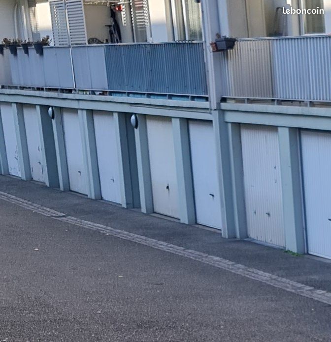 Garage fermé Résidence la Forêt, Illzach · 10 000 €
