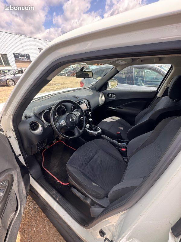 Nissan Juke 1.5 dCi 110ch PURE DRIVE confort,mise en circulation 02/2014 , 140 000km,5 cv, 5 portes ,Garantie 12 mois , (image 3)