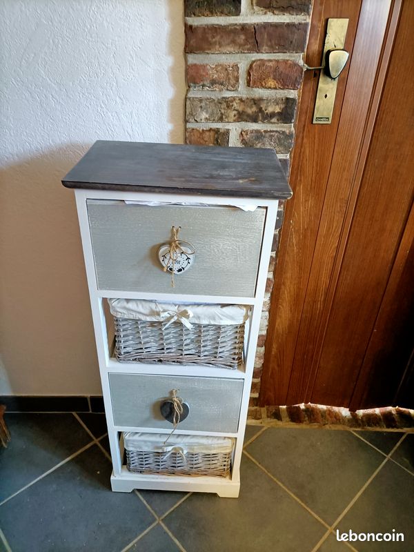 Petit meuble (image 1)