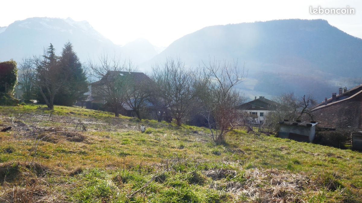 Terrain 1000 m² · à Faverges-Seythenex · 1 000 m² · 178 500 €