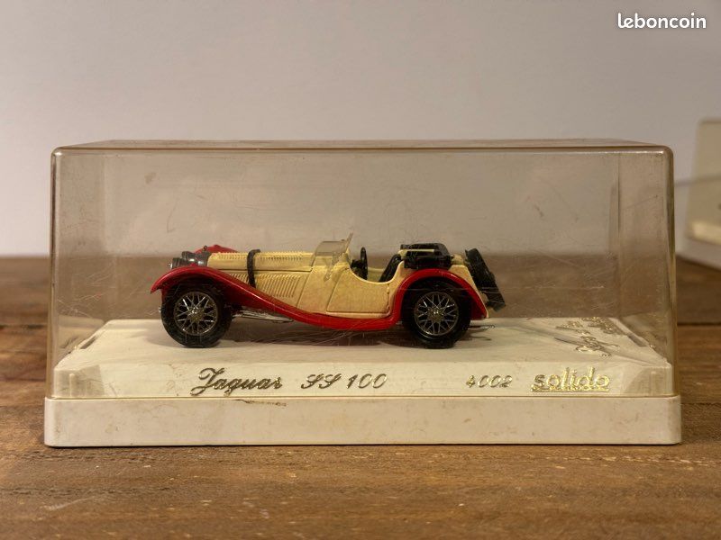 Modèle Réduit Jaguar SS100 Solido N°4002 - échelle 1:43, Couleur Or, Neuf