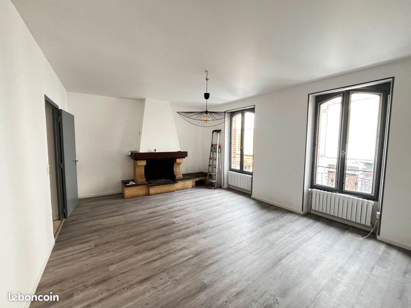 Maison 3 pièces 94 m² · à Beaumont-de-Lomagne · 94 m² · 680 €/mois