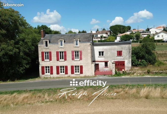 Maison 10 pièces 250 m²