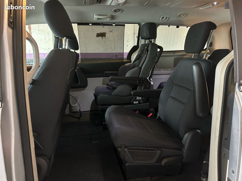 Chrysler GRAND VOYAGER 2.8 CRD TOURING BA (image 20)