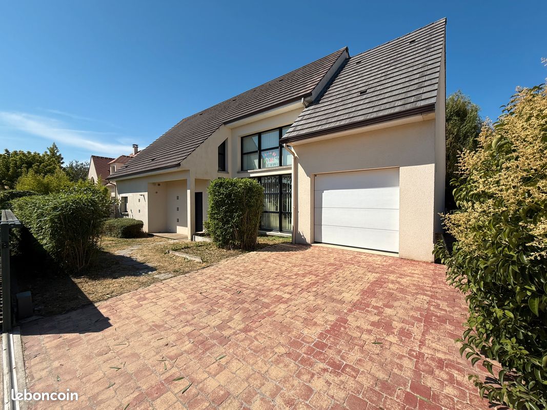 Maison 6 pièces 166 m² · à Conches-sur-Gondoire · 166 m² · 546 000 €