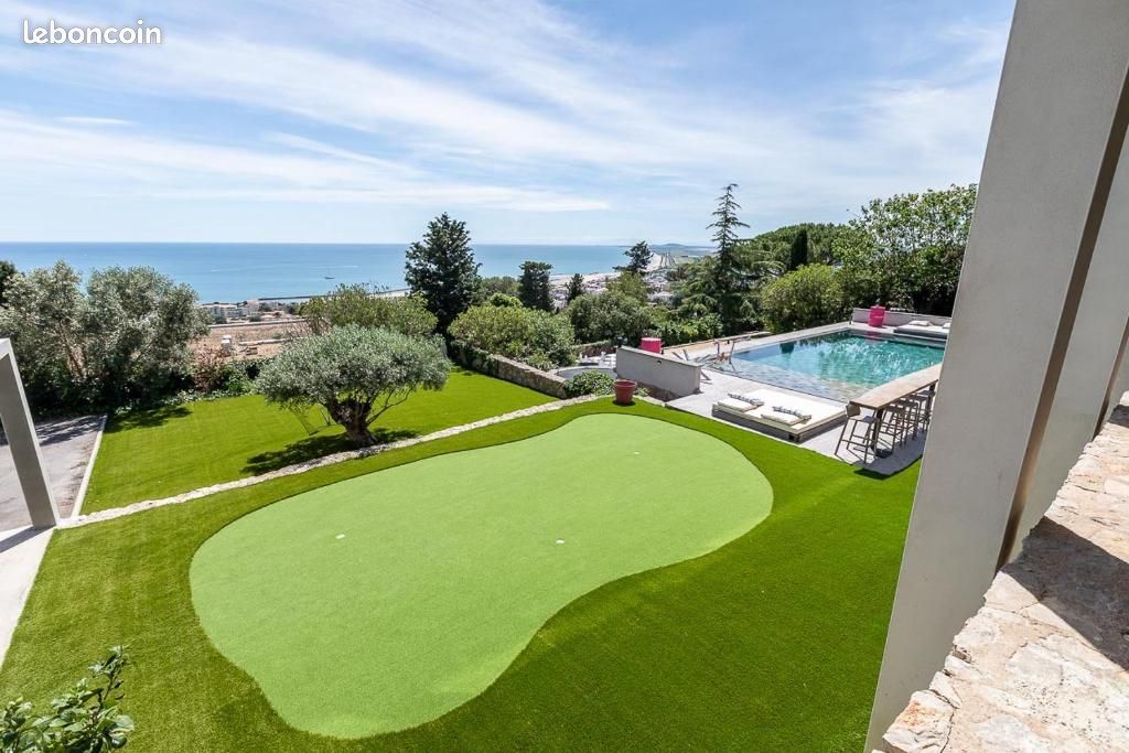 Escapade contemporaine avec confort aquatique (image 2)