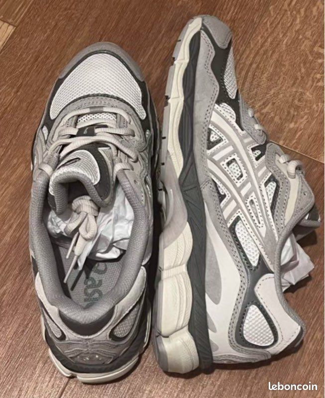 Asics nyc (image 2)