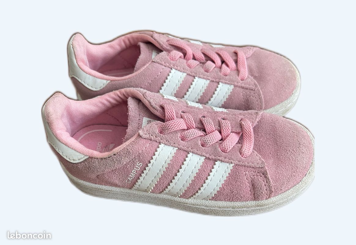 Baskets Adidas Campus enfant – pointure 25 – état proche du neuf
