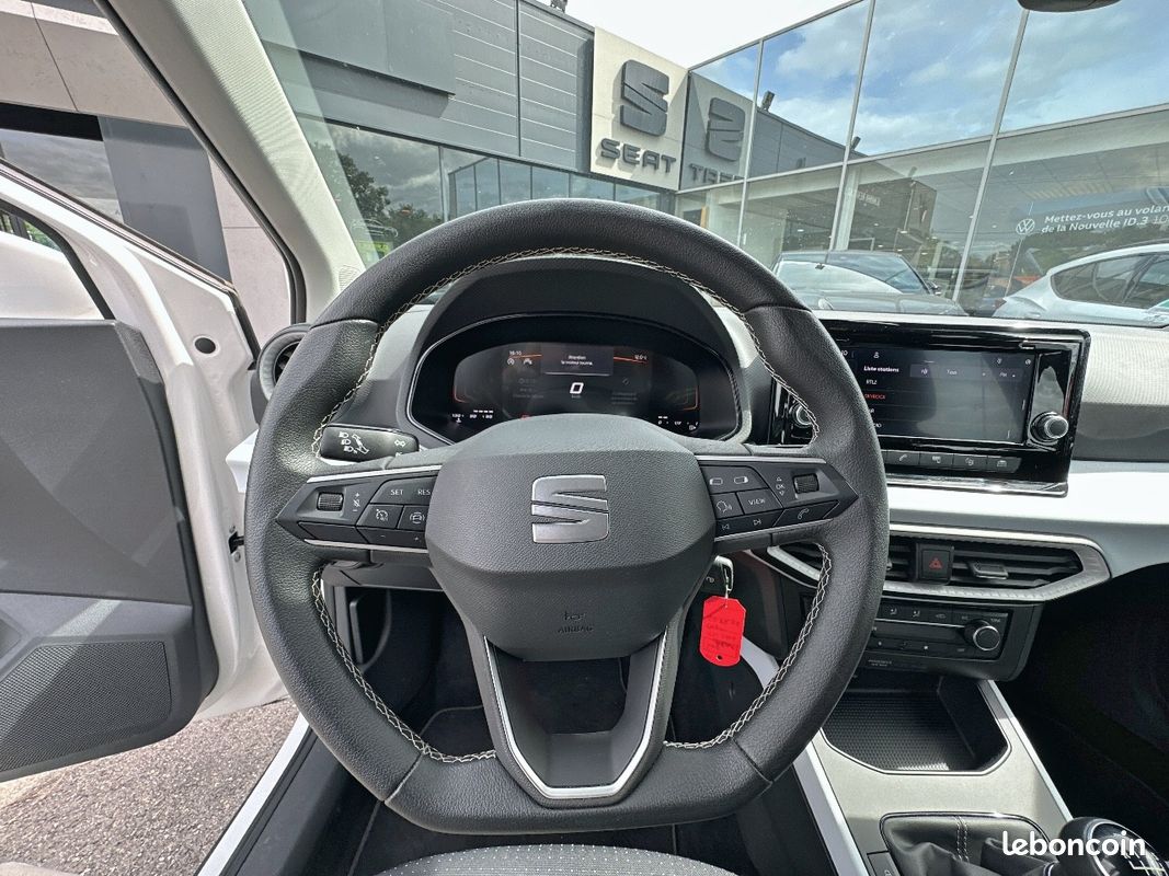 SEAT Arona 1.0 TSI 110 ch Start/Stop BVM6 Copa (image 11)