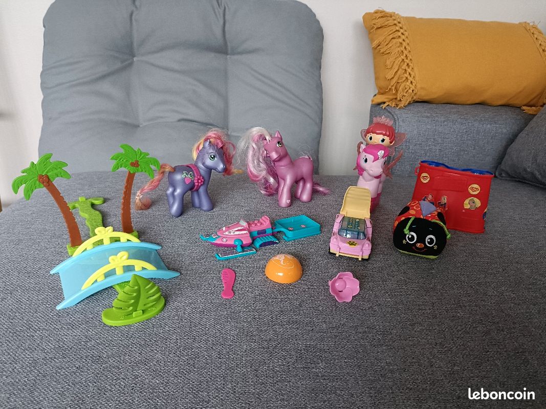 Lot figurines, licorne, fée, poneys (image 1)