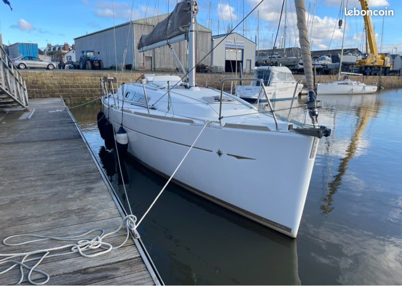 SUN ODYSSEY 33I PERF. (JEANNEAU) — View photo 1