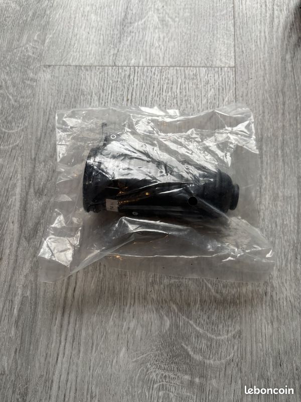 Prise femelle HAF300 – Étanche / Caoutchouc (image 2)