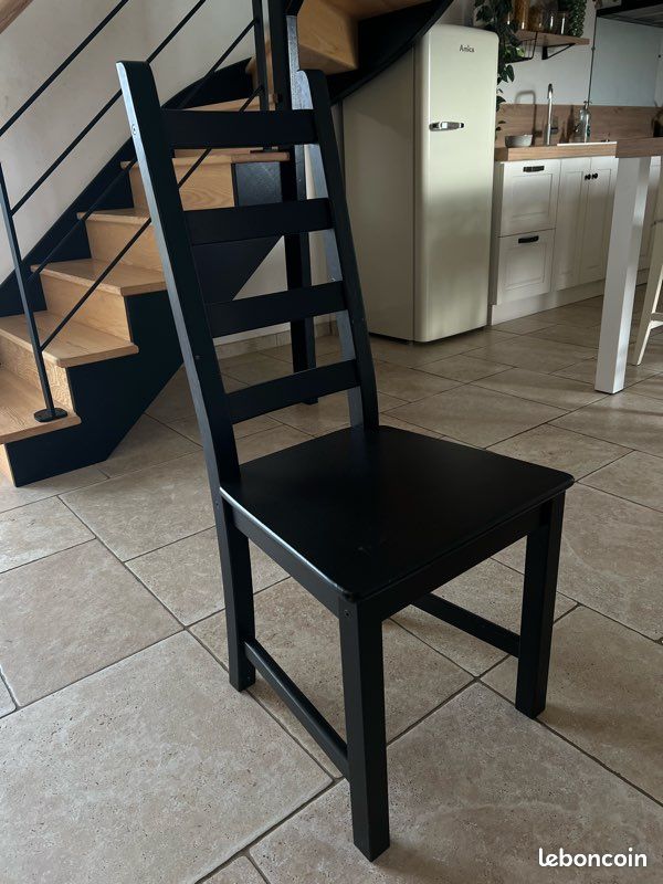 Table (image 2)
