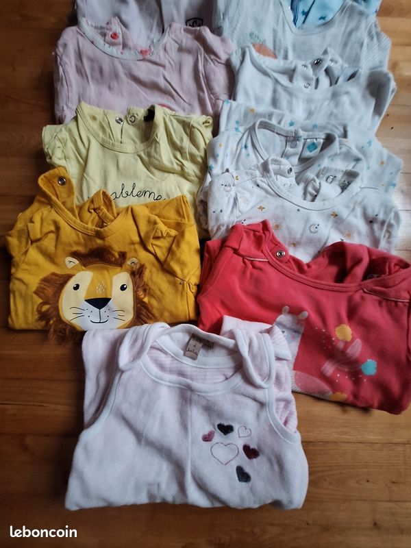 Lot De 4 Pyjamas Une Pièce Pour Bébé 6 Mois - En Très Bon état D'occasion, Multicouleur