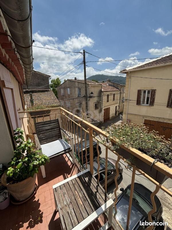Maison 202 m² · à Solliès-Pont · 202 m² · 1 661 €/mois